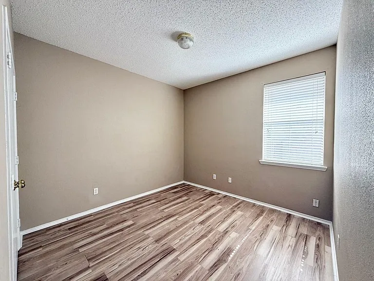 6316 Downeast Dr — Photo 18