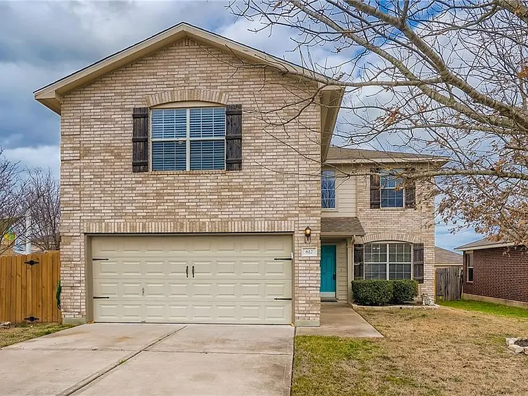 612 Copper Ct — Photo 1