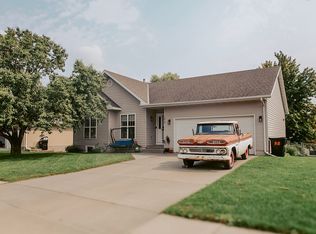 1015 Sycamore St, Wayne, NE 68787