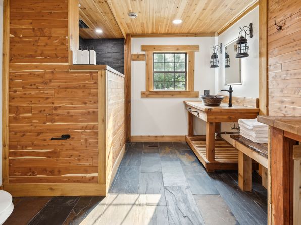 2702A Mike Padgett Hwy