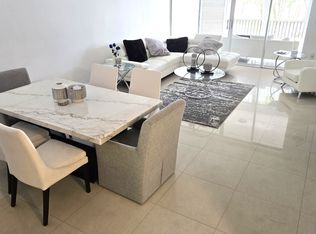 1670 NE 191st St APT 208, Miami, FL 33179
