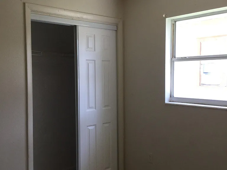 Room1