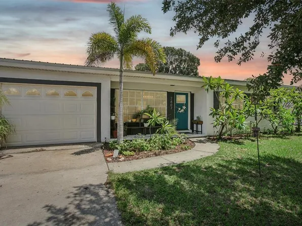 2807 W Marquette Ave, Tampa, FL 33614