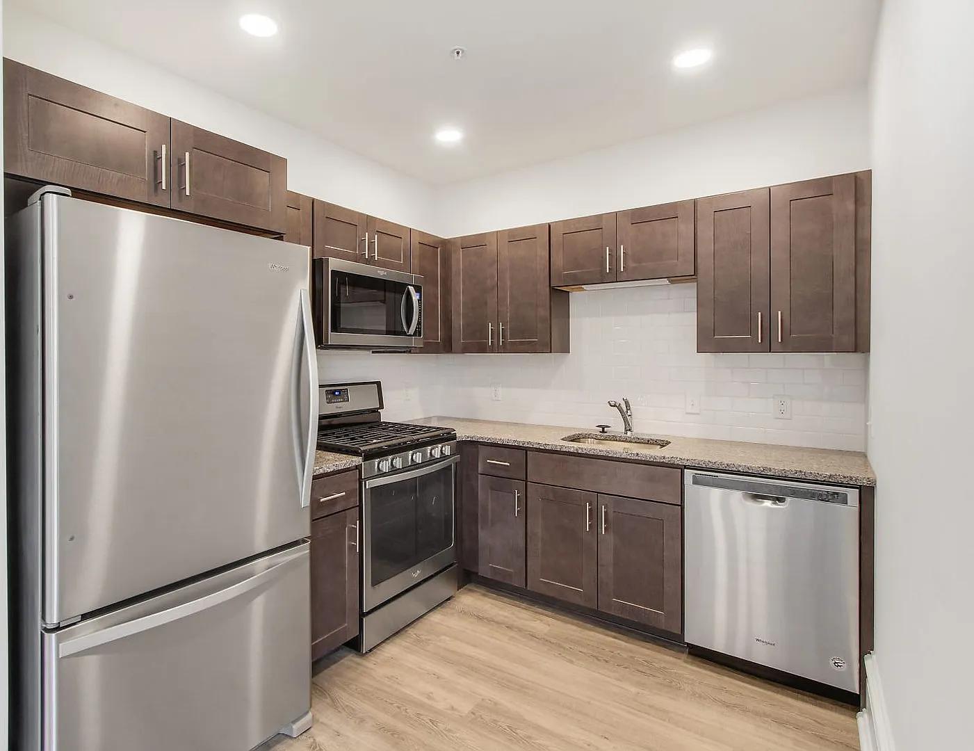 19 N Duke Street — Photo 1