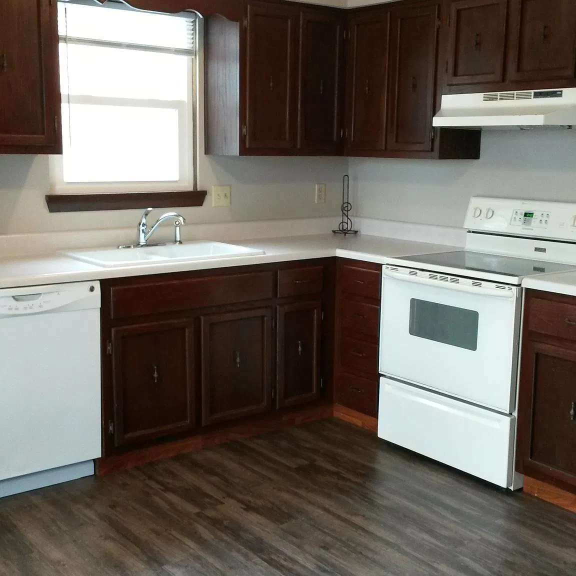 2 bed, 1000 sqft, $1,100 — Photo 2