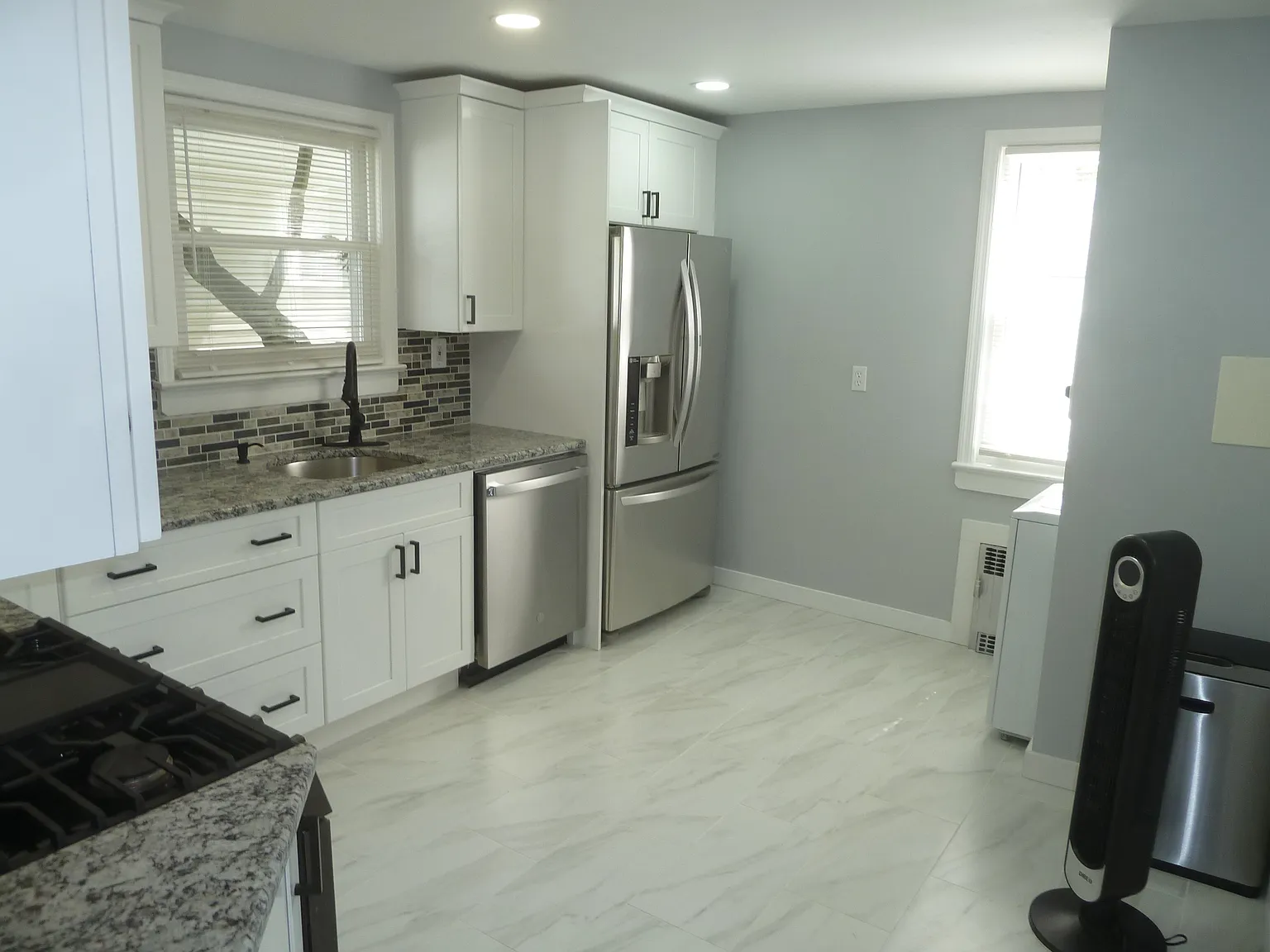 2 bed, $2,700 — Photo 2