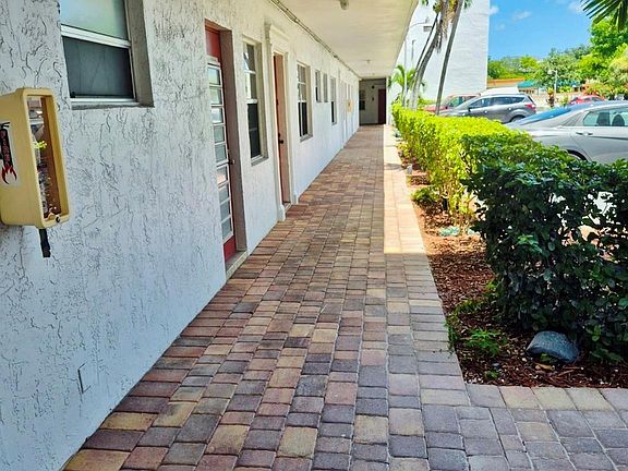 2nd image of 4000 NW 44th Avenue #106