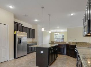 2643 Yukon Cliff Dr, Ruskin, FL 33570