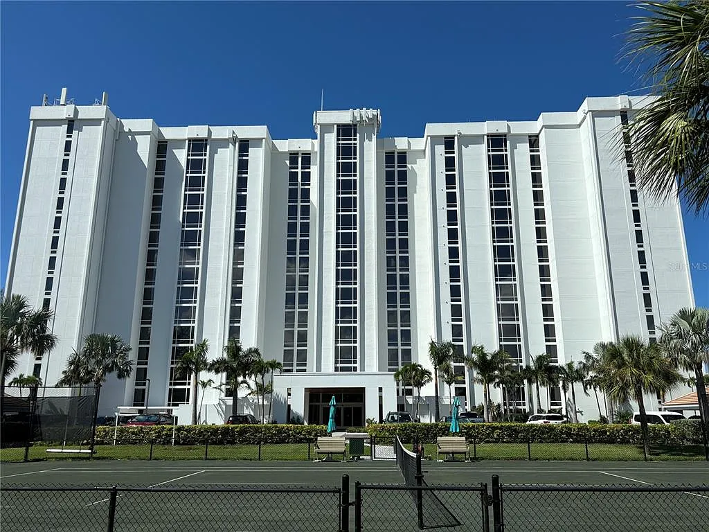 2 bed, 2.0 bath, 1513 sqft, $10,500 — Photo 1