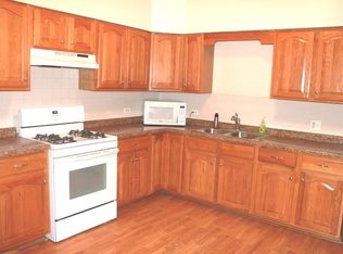 1452 W Addison St #2V, Chicago, IL 60613