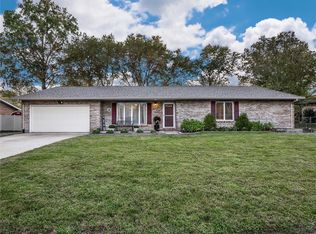 325 Flagstone Dr, Belleville, IL 62221