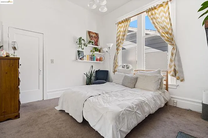 102 Hamilton Pl — Photo 4
