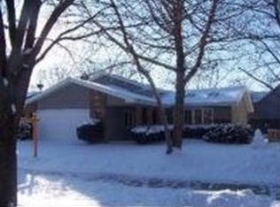 2225 Briarhill Ct, Naperville, IL