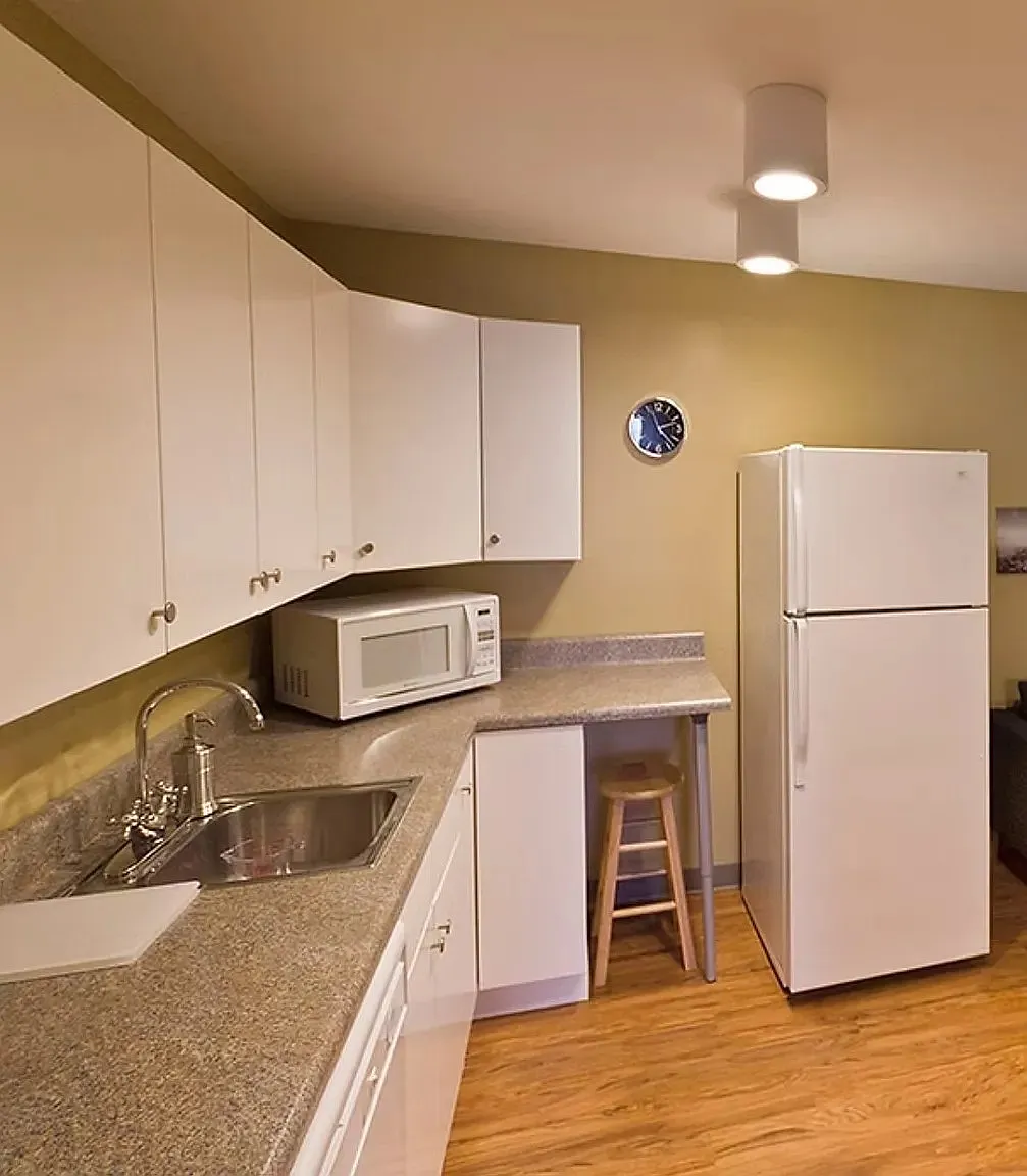 SMARTSUITES — Photo 3