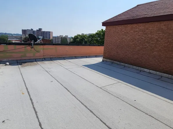 56-26 Van Cleef Street image 25 of 28