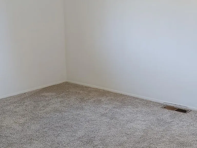 Bedroom #1 with ceiling fan