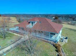 121 Poplar Rd, Eldon, MO 65026