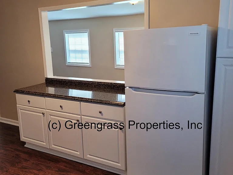 Kitchen island, refrigerator