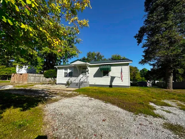 401 E 13th St, Winamac, IN 46996