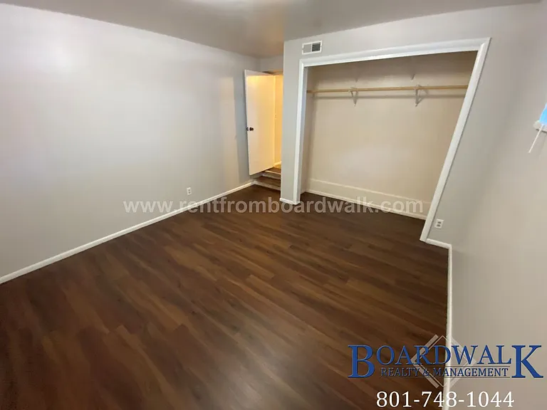 2527 E Valley View Ave — Photo 14