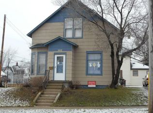 302 8th St, Manistee, MI 49660