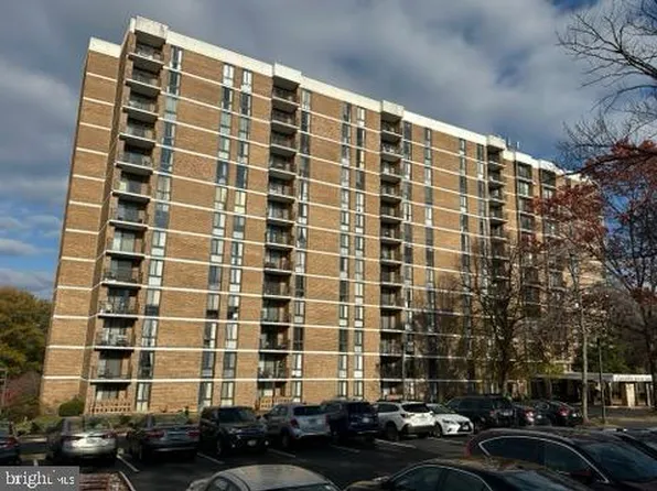 2311 Pimmit Dr APT 1413, Falls Church, VA 22043