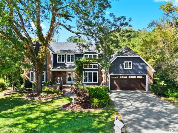 42620 Bradner Rd, Northville, MI 48168