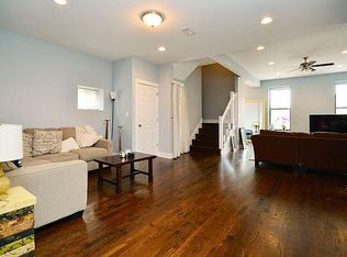 1415 W Augusta Blvd #2A, Chicago, IL 60642