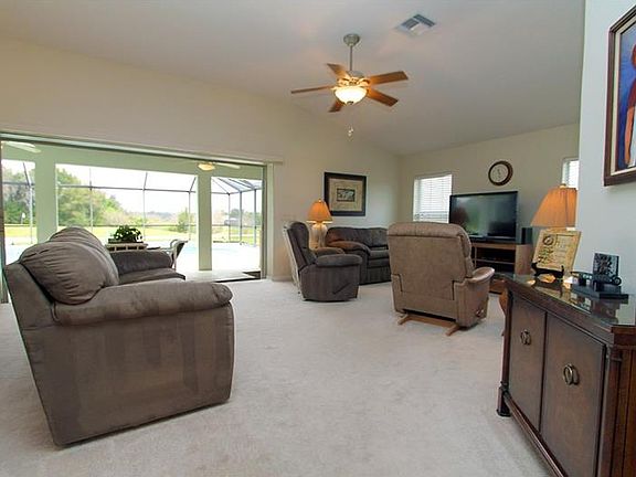 3rd image of 537 Dowling Cir