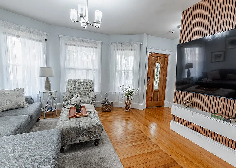 122-124 Beacon Hill Ave #1