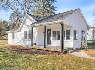 1684 Liberty St, Lapeer, MI 48446