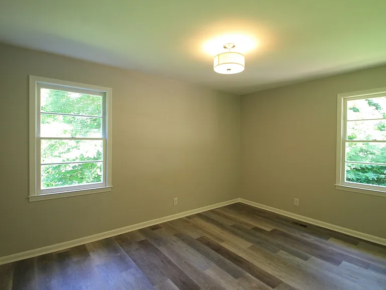 1535 Glasscock Rd — Photo 14