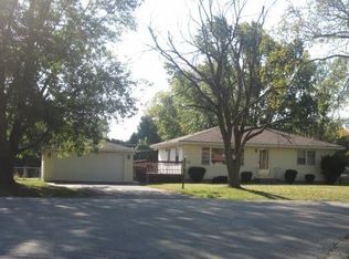 17W475 Southlane Dr, Oakbrook Terrace, IL 60181