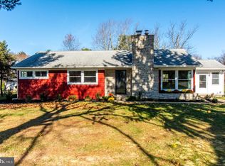 630 E Oak Rd, Vineland, NJ 08360