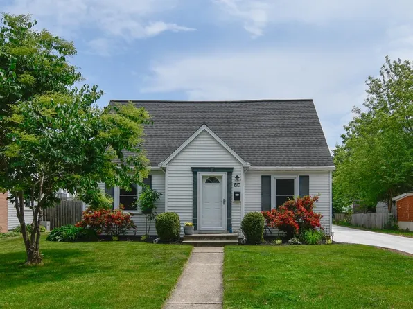 610 N Superior St, De Pere, WI 54115