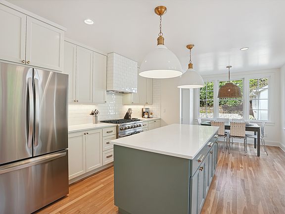 Kitchen - Island