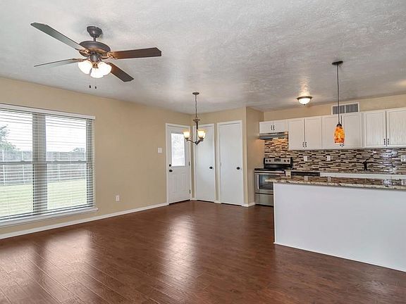 3rd image of 5000 Griffin Dr