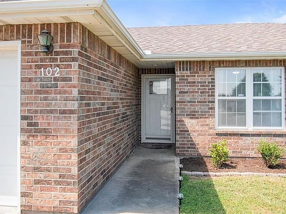 5th image of 102 Shady Ln
