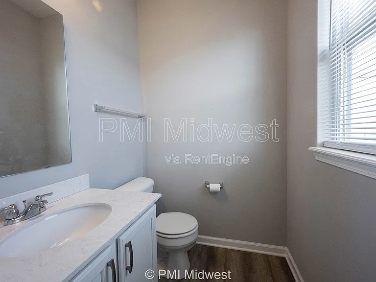2952 W New York St — Photo 25