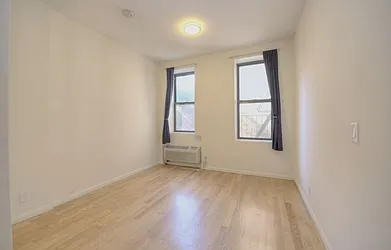 Rented by Mossanen Group