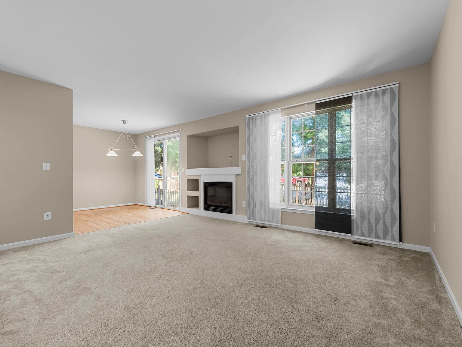 4 bed, 3.5 bath, 2390 sqft, $3,850 — Photo 3