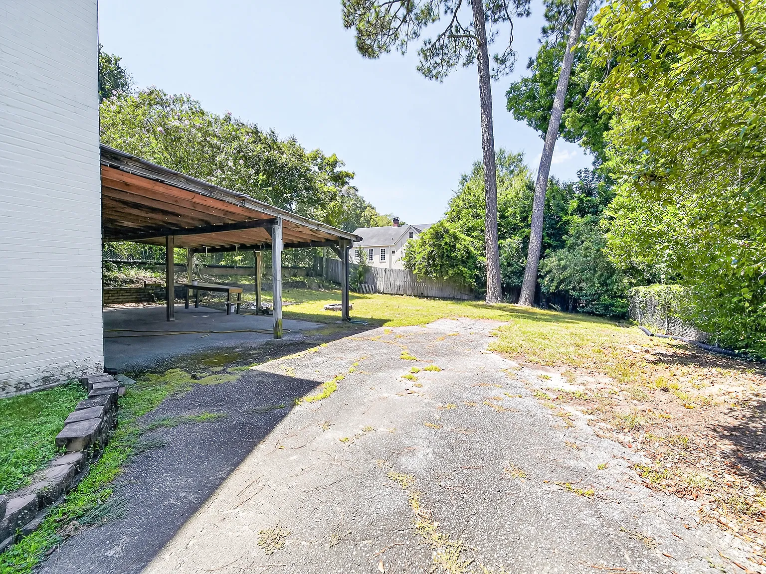 1237 Owsley Avenue - 1 — Photo 4