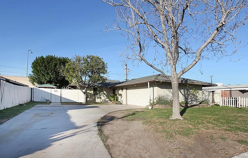 1st image of 2267 W Coronet Ave