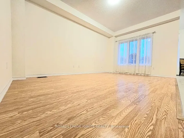 25 Jack Potts Way — Photo 2