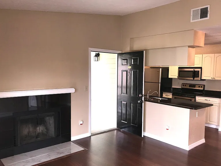 2550 N Alafaya Trl #3300 — Photo 4