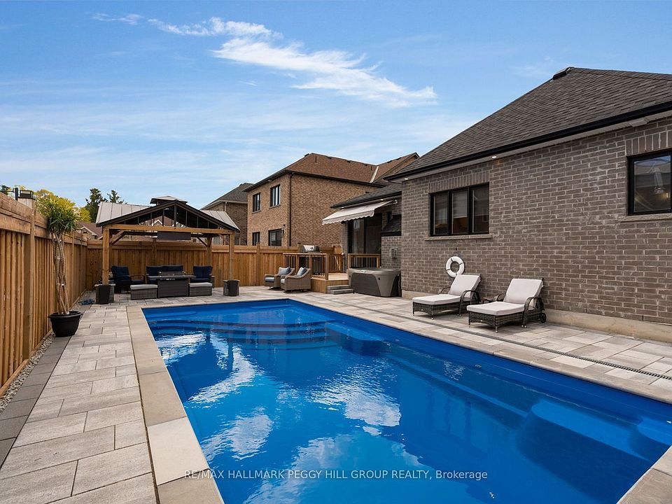 1st image of 5 Wood Cres