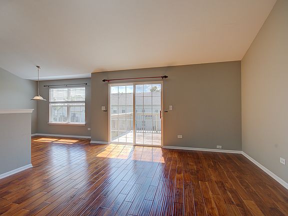 4th image of 1717 Fieldstone Ct