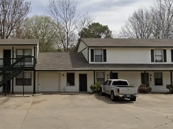 2748-2772 N Barcelona Ave, Fayetteville, AR 72703