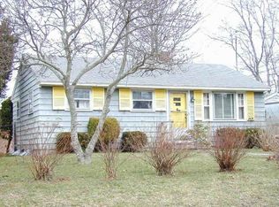 36 Rustic Ln, Hyannis, MA 02601