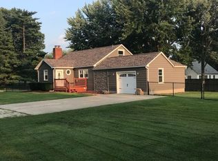 3049 E Cherry Dr, Decatur, IL 62521